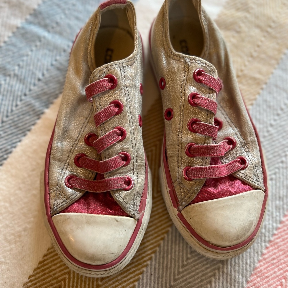 Converse slip in sneakers